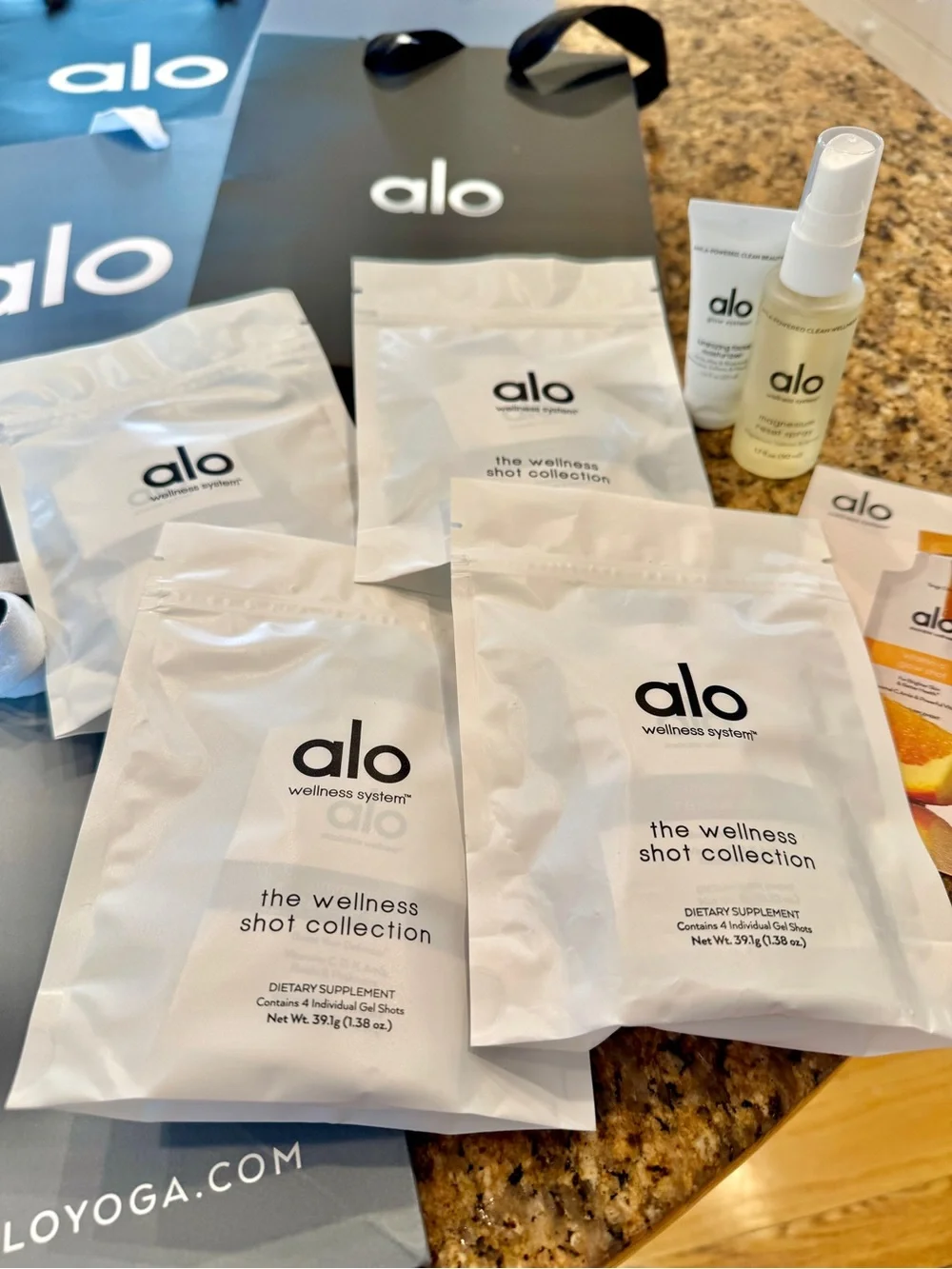 NWT Alo Yoga BUNDLE of Travel Wellness and (6) Paper Gift Bags , Cleanser